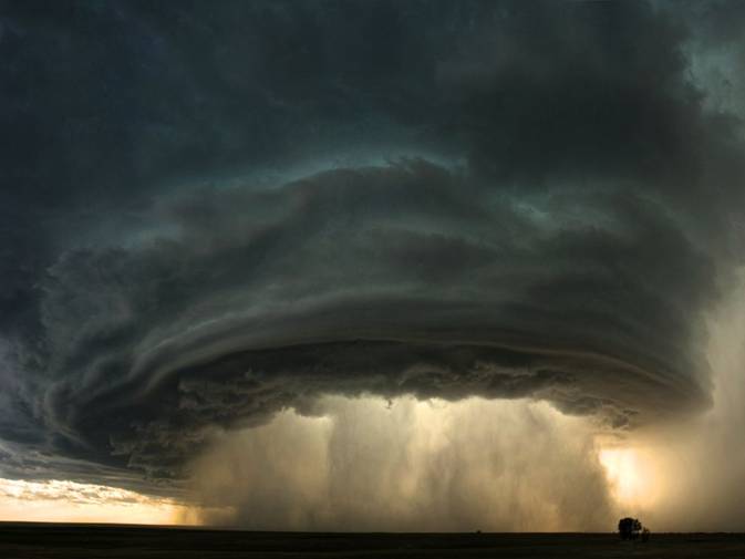 http://images.nationalgeographic.com/wpf/media-live/photos/000/276/cache/ngpc-wp-wk-4-5_27678_990x742.jpg